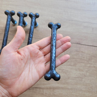 Forged Bone Door Handle: Black Metal Cabinet Drawer Pull (silver)