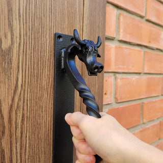 Hand-Forged Wrought Iron Cow Head Door Handle: Rustic Farmhouse Decor (black, 11.81" long)