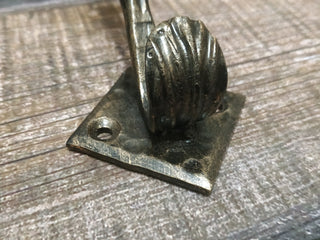 Handmade Iron Leaf Hook Set: Forged Coat Hangers, Robe Hooks