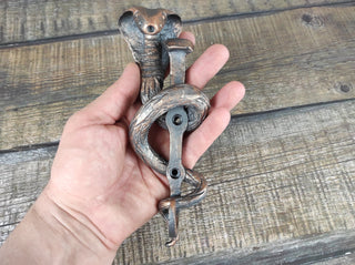 Handmade Iron Cobra Wall Hook: Rustic Metal Hanger