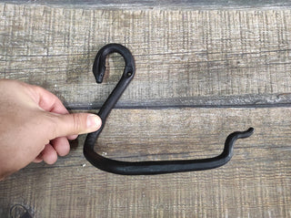 Wrought Iron Snake Toilet Paper Holder: Black Metal Wall Decor
