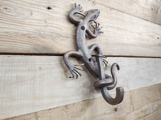 Handmade Forged Lizard Wall Hook: Metal Clothes Hook