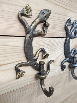 Handmade Forged Lizard Wall Hook: Metal Clothes Hook