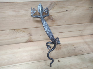 Lizard door handle, door pull, metal handle, barn door handle, hand forged handle