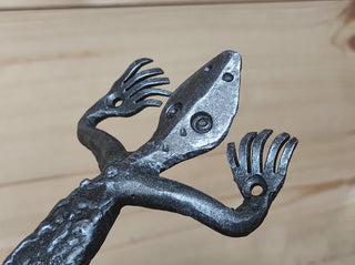 Lizard door handle, door pull, metal handle, barn door handle, hand forged handle