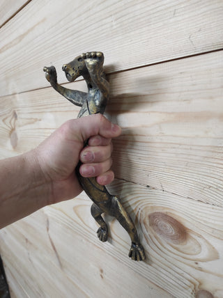 The door handle dog, barn door handle, door handle, metal handle, hand forged handle