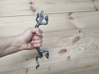 Lizard door handle, door pull, metal handle, barn door handle, hand forged handle