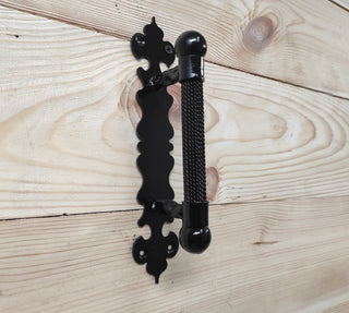 Hand Forged Barn Door Handle: Rustic Medieval Gate Hardware