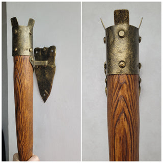 Wall sconce in the form of a torch,the wooden handle is covered with a colorless varnish which allows you to see the texture of the wood. The top of the torch is made of metal, in an antique bronze color. For indoor use only. Base for E27 light bulb.