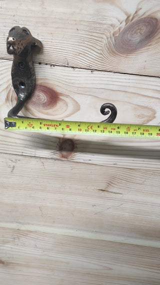 Wrought Iron Dog Toilet Paper Holder: Unique Bathroom Decor