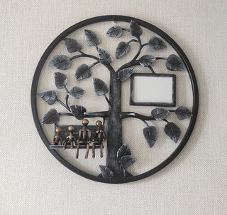 Hand Forged Family Tree Metal Photo Frame: Personalized Home Decor