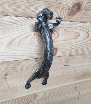 The door handle dog, barn door handle, door handle, metal handle, hand forged handle