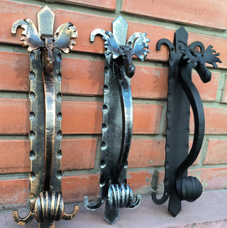 Metal Moose Door Handle: Sturdy Barn Door Pull