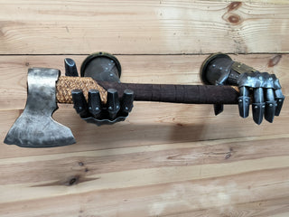 Handmade Knight Hands Axe Holder: Iron Wall Decor