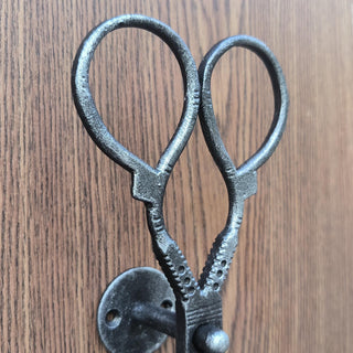 Hand-Forged Scissors Door Handle: Silver Iron Barbershop Decor