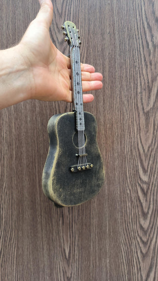 Handcrafted Iron Guitar Door Handle: Music Lover Decor