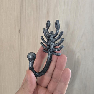 Handmade Scorpion Iron Wall Hook: Robe, Kitchen, Hallway