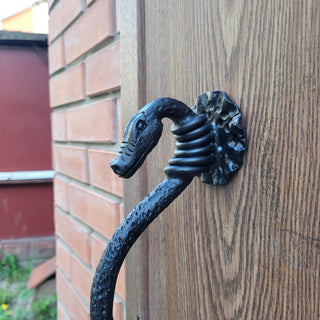 Rustic iron serpent handle for garden gates