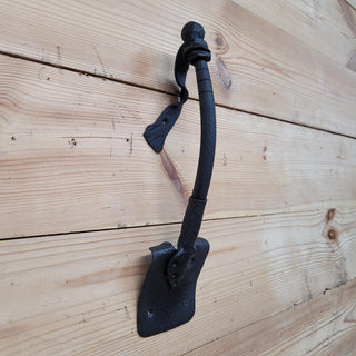 Forged Shovel Door Handle – Handcrafted Iron Spade Pull for Rustic and Vintage Doors