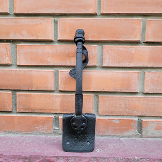 Handcrafted Iron Shovel Door Handle – Durable Metal Pull with Vintage Charm