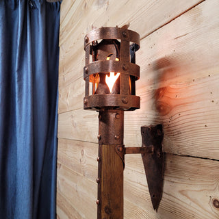 Medieval Wall Torch Sconce Light – Rustic Flame Lantern, Viking Style Wall Mount Lamp, Iron & Wood Torch Light for Castle, Cosplay Decor