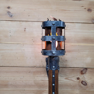 Medieval Wall Torch Sconce Light – Rustic Flame Lantern, Viking Style Wall Mount Lamp, Iron & Wood Torch Light for Castle, Cosplay Decor