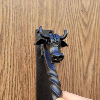 Hand-Forged Wrought Iron Cow Head Door Handle: Rustic Farmhouse Decor (black, 11.81" long)