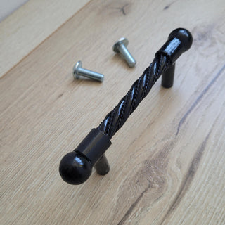 Twisted Iron Cabinet Handle – Black Metal Drawer Pull for Rustic Furniture