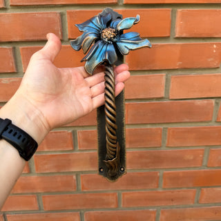 Rustic Flower Door Pull