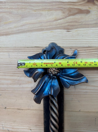 Rustic Flower Door Pull