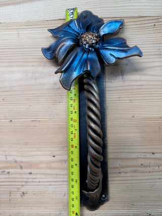 Rustic Flower Door Pull