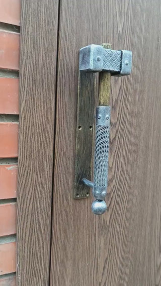 Hand Forged Hammer Door Handle: Metal Gate/Barn Door Pull
