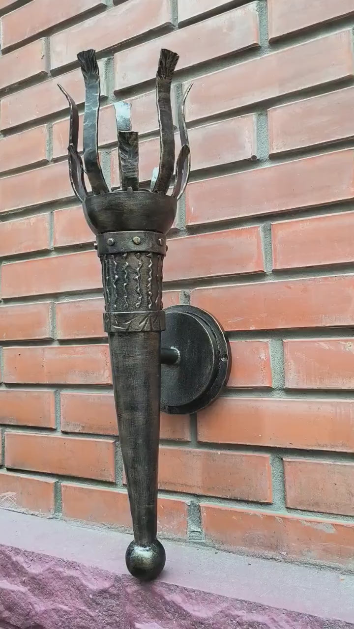 Handmade Forged Steel Wall Sconce: Medieval Torch Light