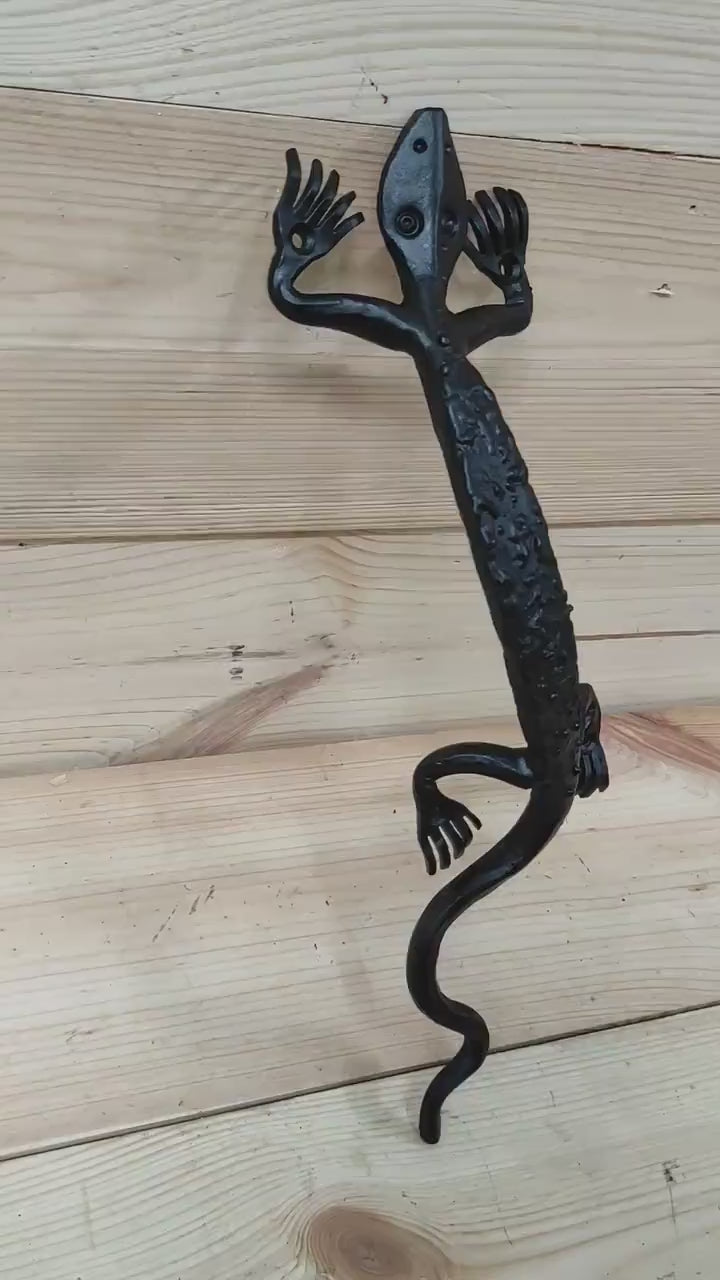 Lizard door handle, door pull, metal handle, barn door handle, hand forged handle