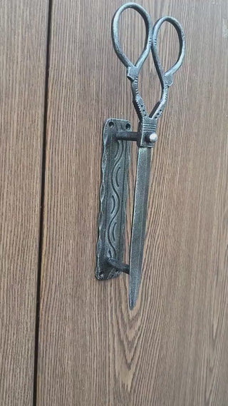 Hand-Forged Scissors Door Handle. Silver Iron Hairdresser Decor. Unique Metal Door Pull for Barbershops, Salons, and Vintage Interiors