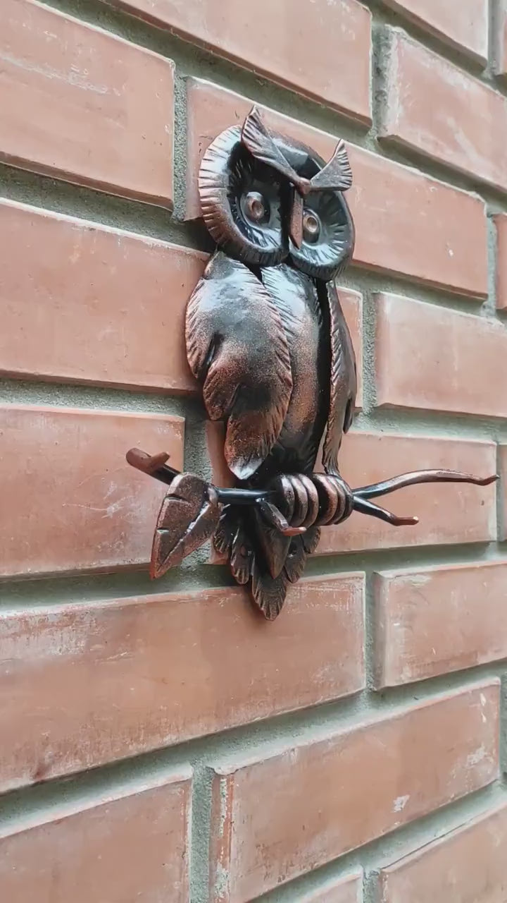 Handmade Metal Owl Key Holder: Rustic Wall Hooks, Home Decor